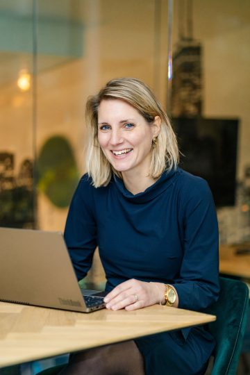 Nicolette van Santen 84